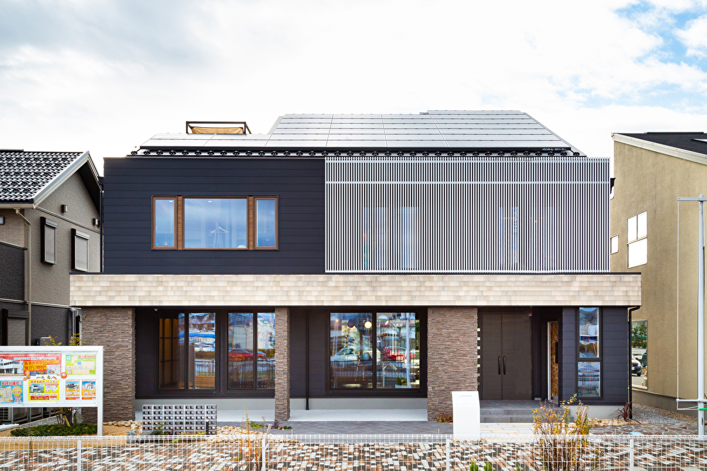 屋上バルコニー付の高性能住宅が人気なブルックリンスタイルのモデルハウス